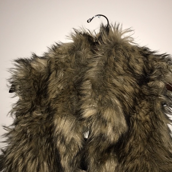 Gi Sono by Cavalini Faux Fur Vest - Picture 3 of 8